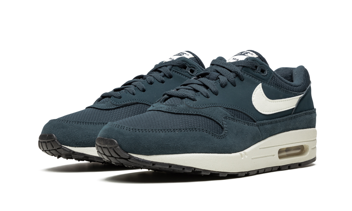 Nike Air Max 1 "Armory Navy" AH8145 401