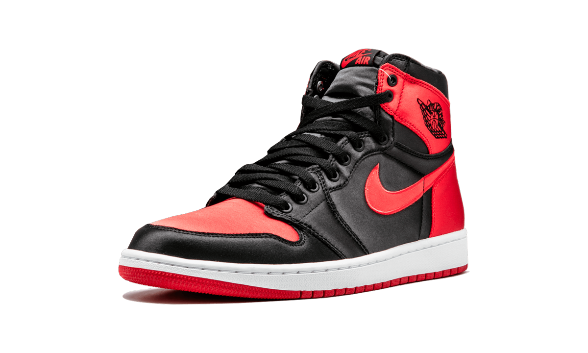 Air Jordan 1 Retro High OG SE Satin Banned 917359 001