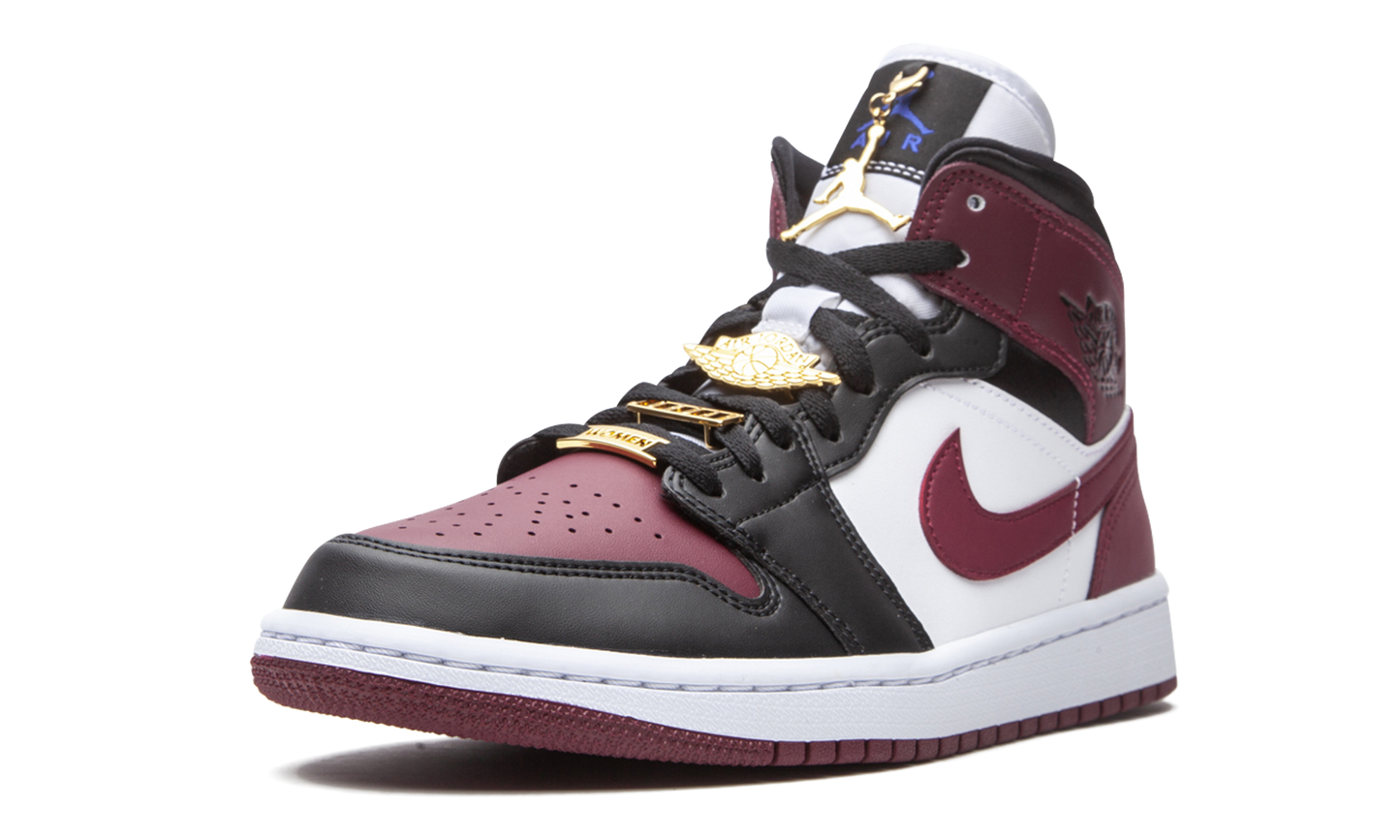 AIR JORDAN 1 MID SE WMNS Gold Pendants CZ4385 016