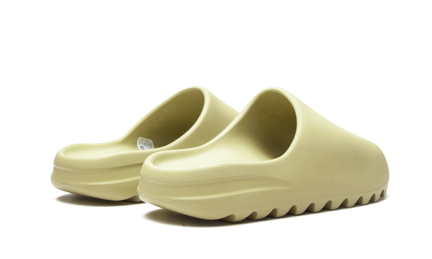 Yeezy Slide "Resin 2021" GZ5551