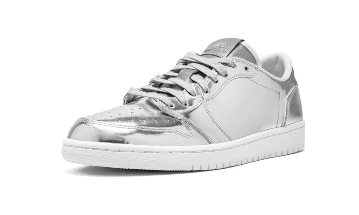 Air Jordan 1 Low Pinnacle Metallic Silver 852549 003