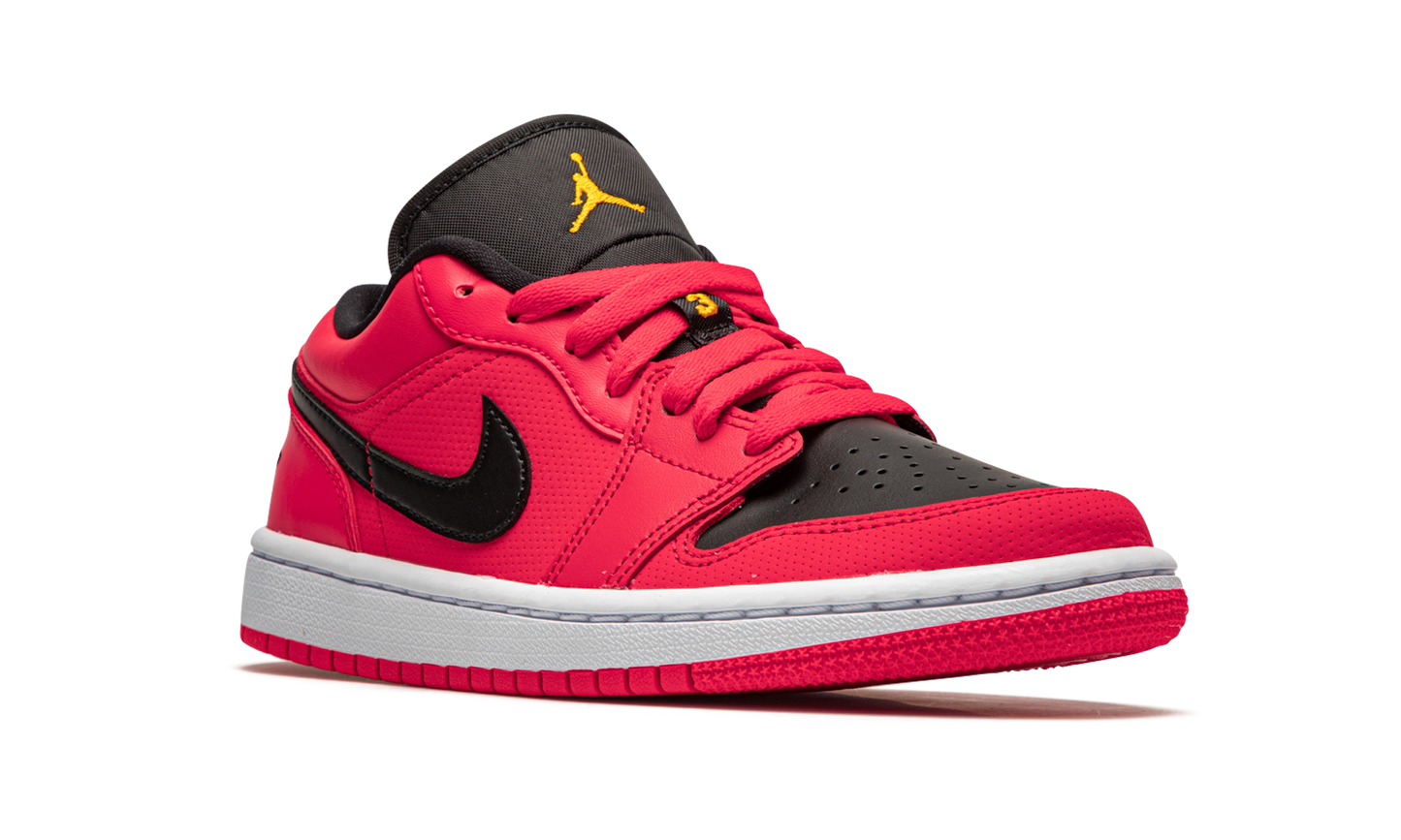 AIR JORDAN 1 LO WMNS Siren Red DC0774 600