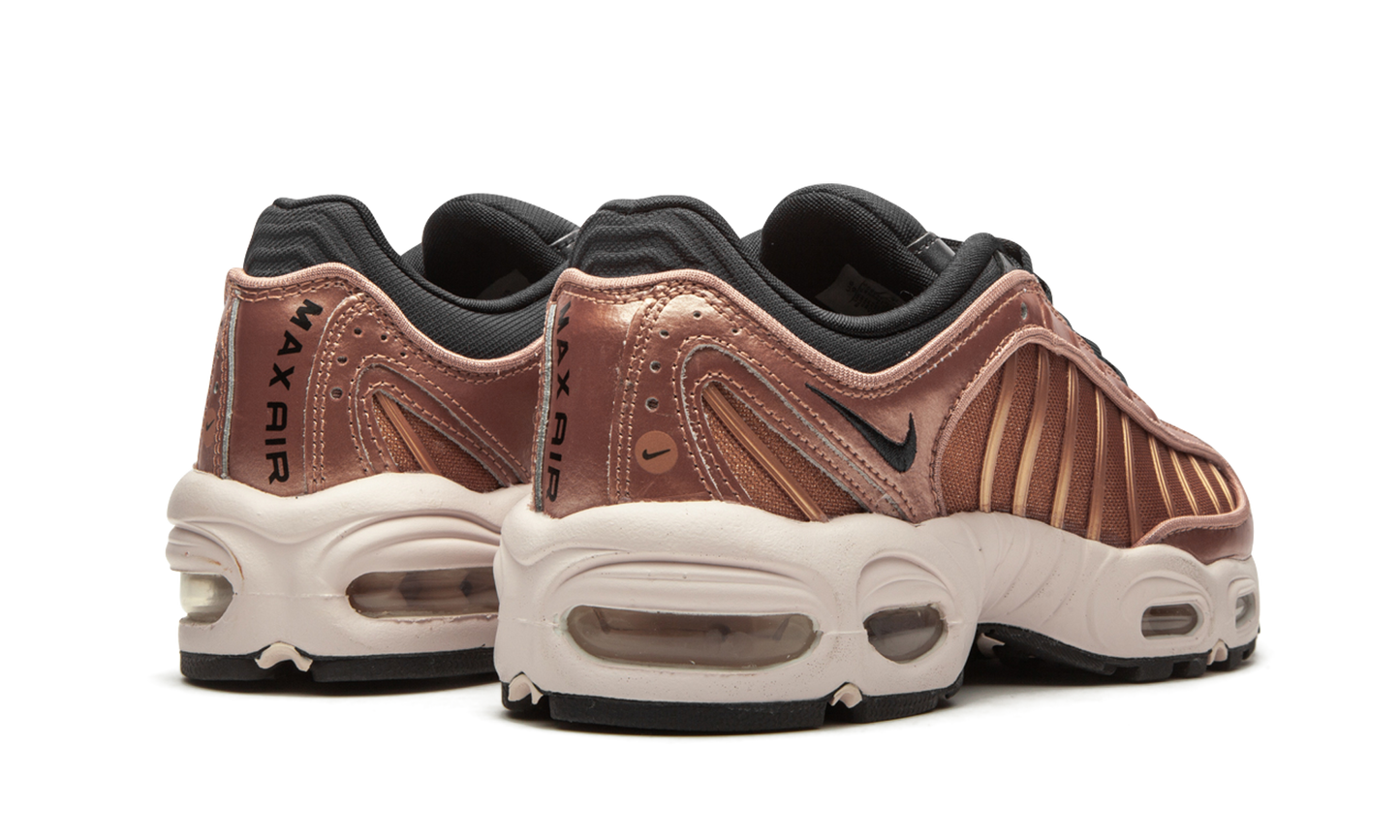 Nike AIR MAX TAILIND 4 WMNS "Metallic Red Bronze" CT1184 900
