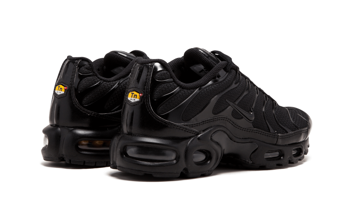 Nike Air Max Plus "Triple Black" 604133 050