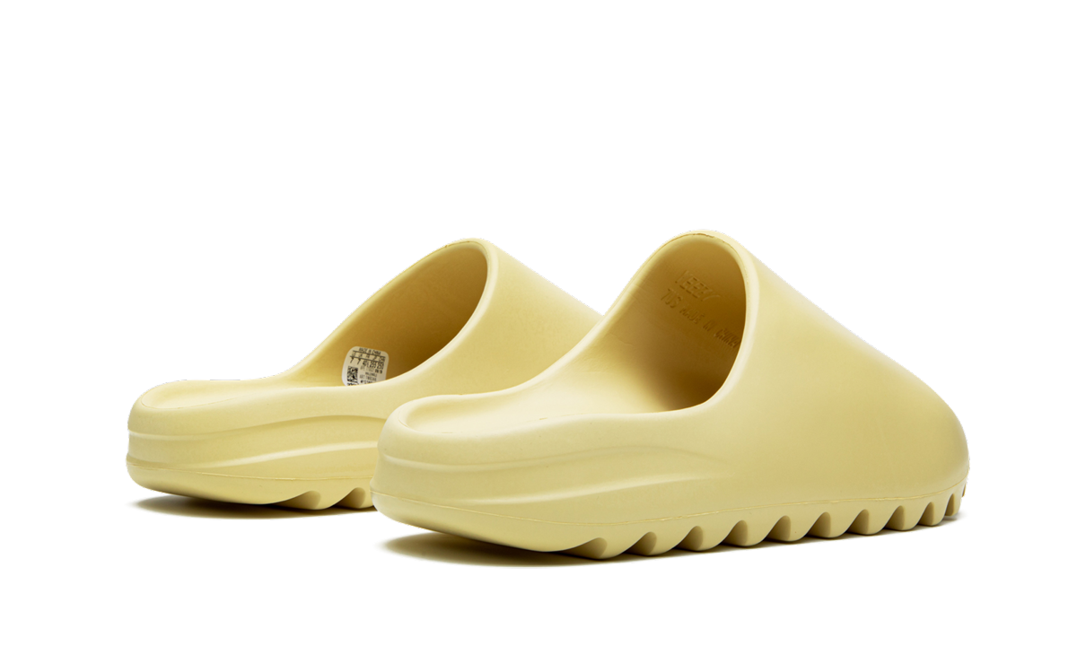 Yeezy Slide "Desert Sand" FW6344