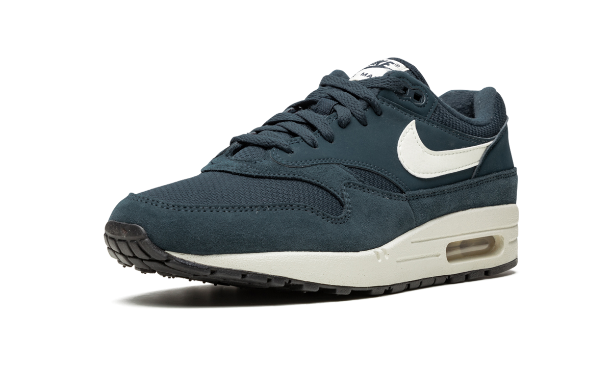 Nike Air Max 1 "Armory Navy" AH8145 401