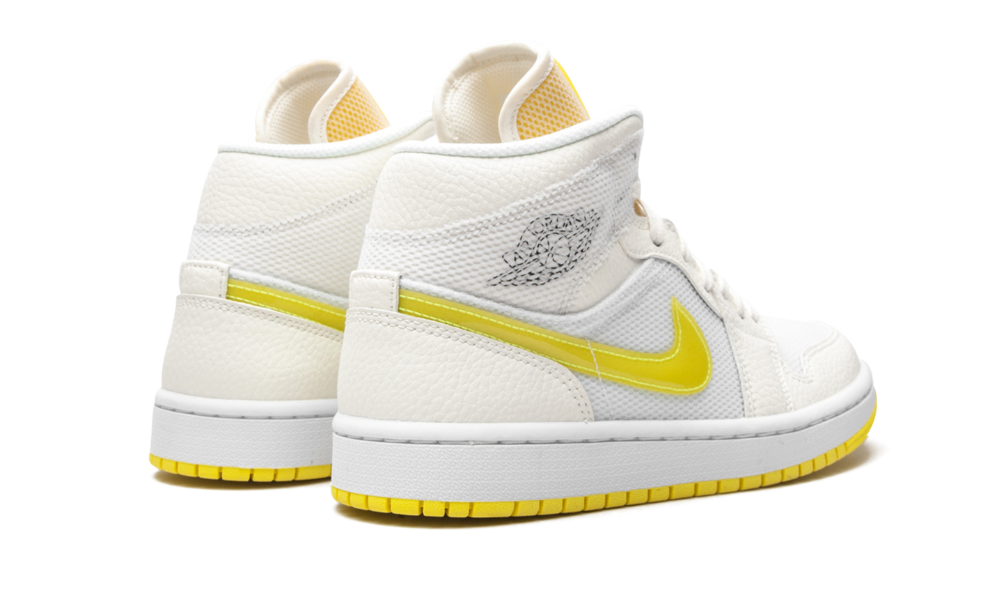 AIR JORDAN 1 MID SE WMNS Voltage Yellow DB2822 107