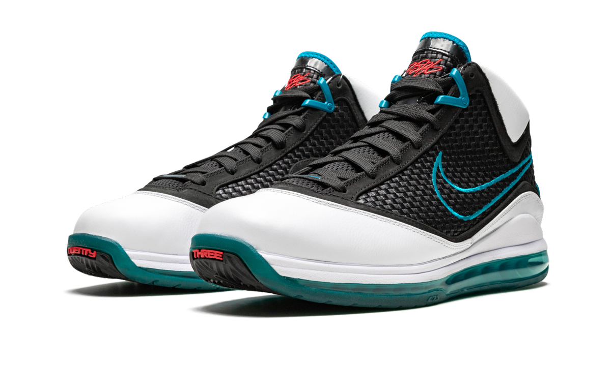 Nike Air Max Lebron 7 NFW "Red Carpet" 383578 101