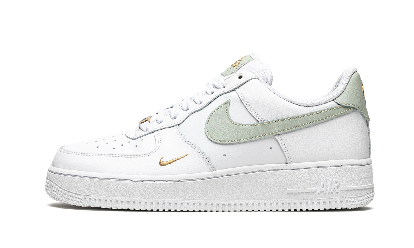 Nike AIR FORCE 1 LO MNS WMNS White / Grey / Gold
