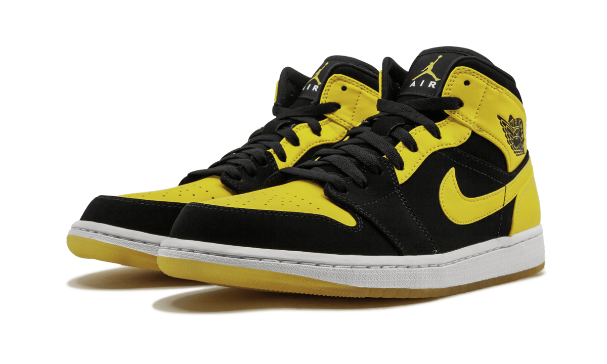 Air Jordan 1 Mid New Love 2017 Release 554724 035