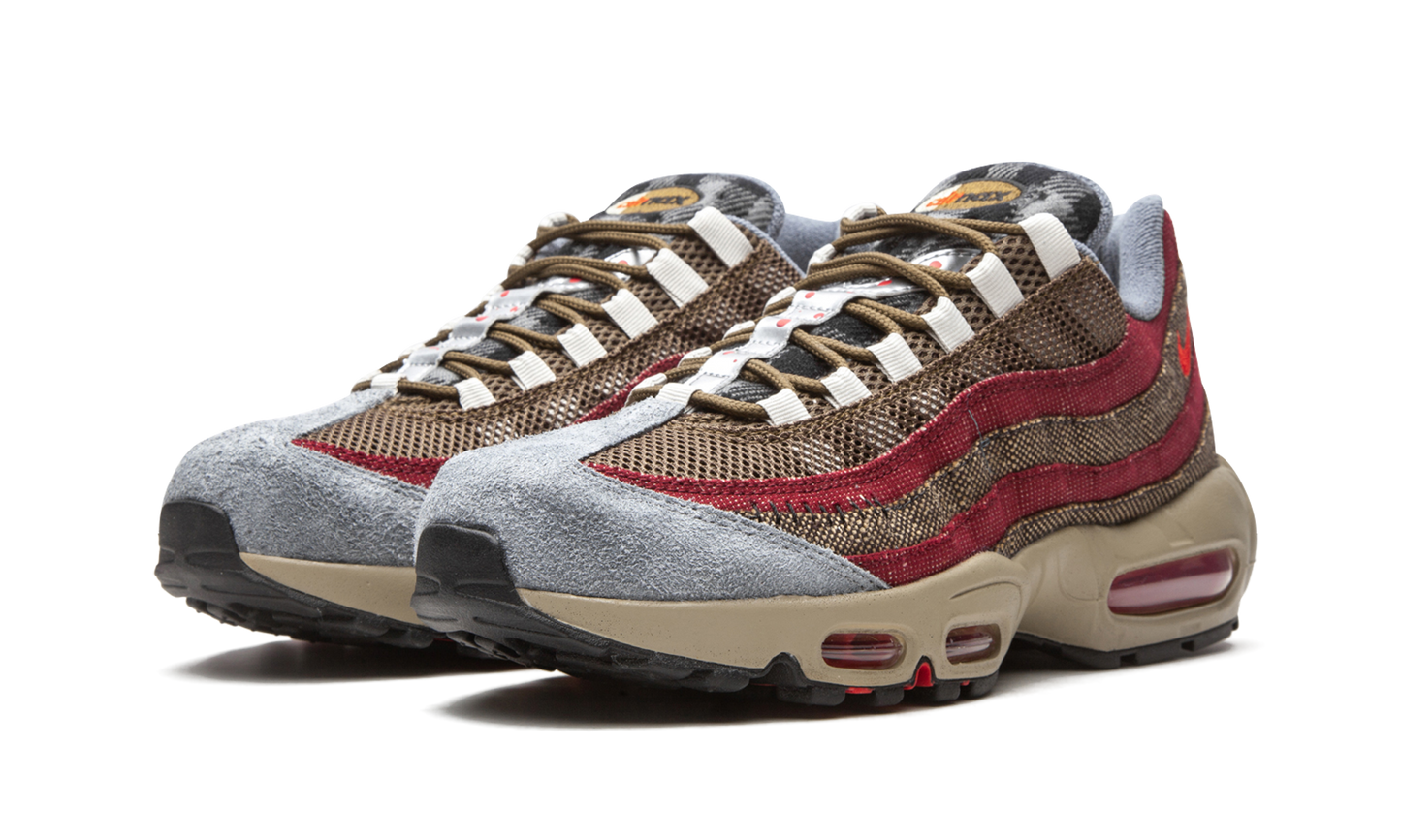 Nike Air Max 95 "Freddy Krueger" DC9215 200