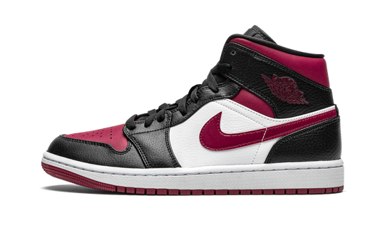 Air Jordan 1 Mid Bred Toe 554724 066