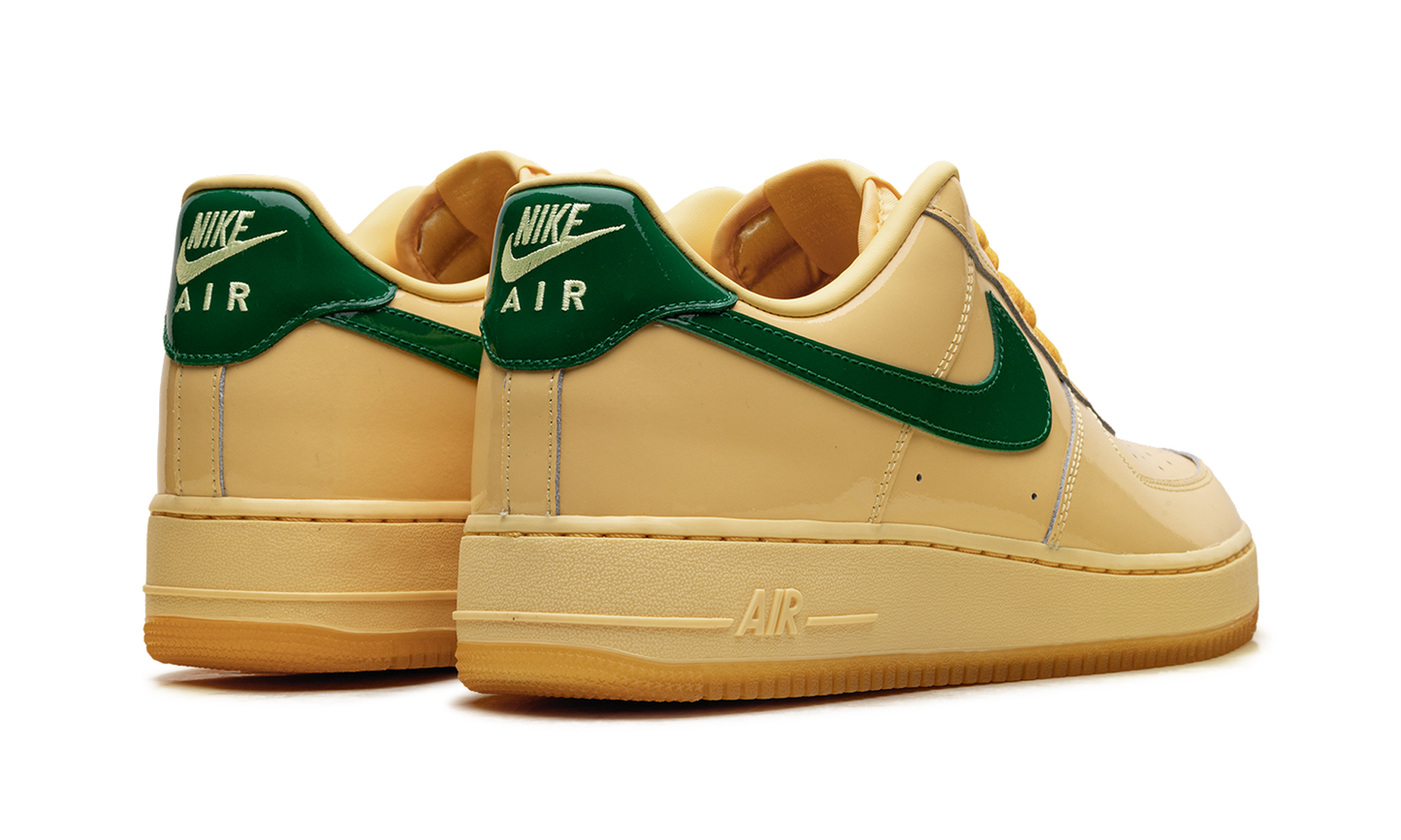 Nike Air Force 1 Low "Patent Leather Topaz Gold Pine Green" IO4489 700