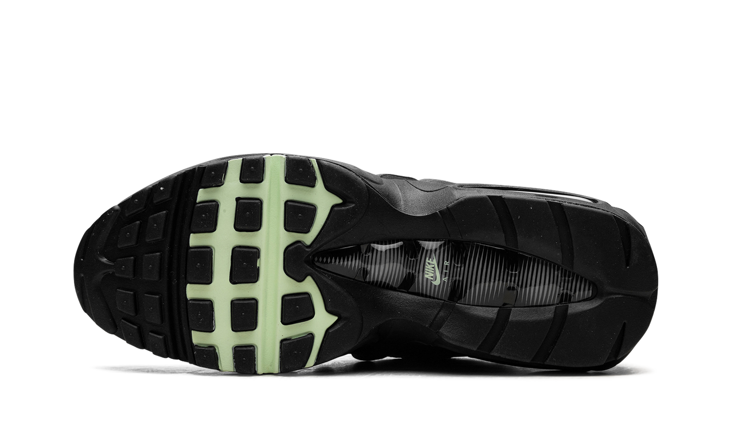 Nike Air Max 95 "Vapor Green" HM0622 001