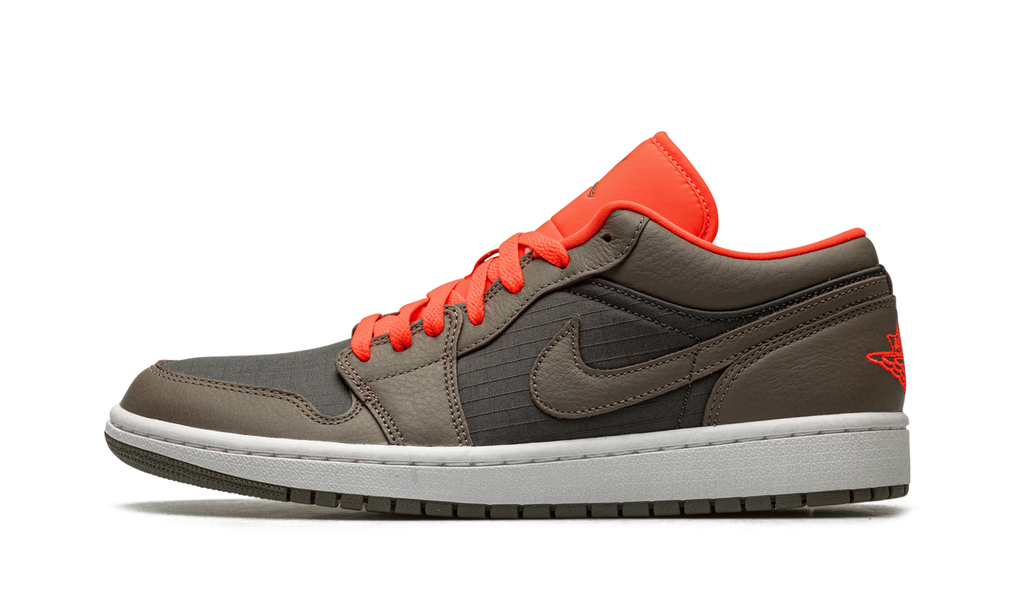AIR JORDAN 1 LO SE WMNS Black / Olive/ Bright Crimson DQ6076 002