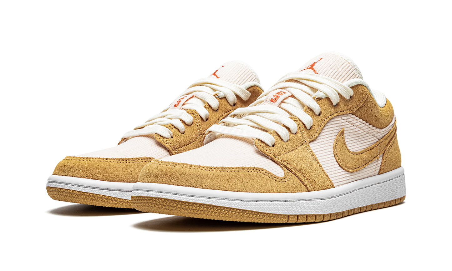 AIR JORDAN 1 LO SE WMNS Corduroy & Suede DH7820 700