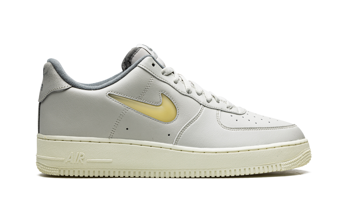 Nike Air Force 1 '07 LX DC8894 001