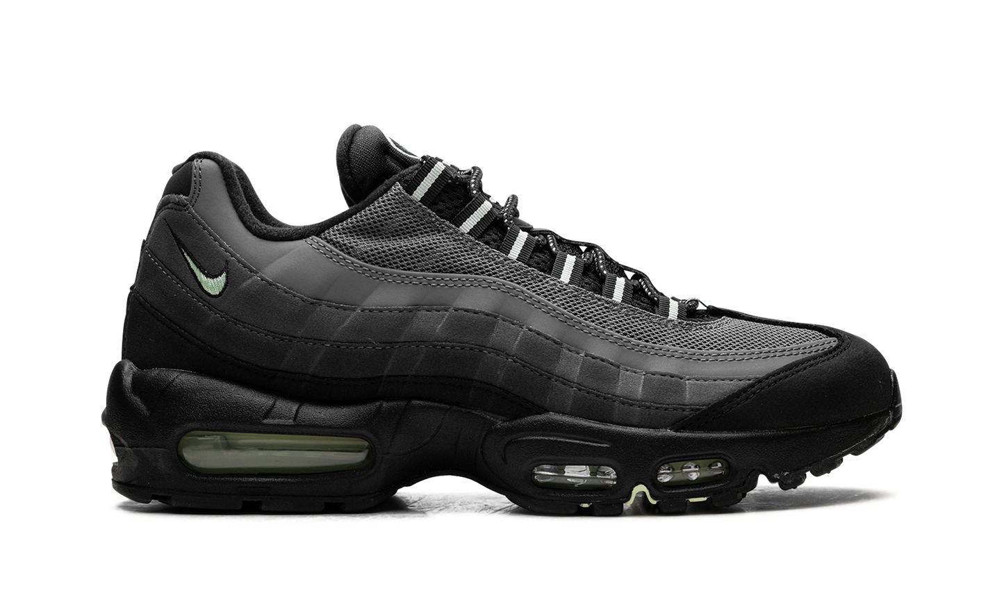 Nike Air Max 95 "Vapor Green" HM0622 001