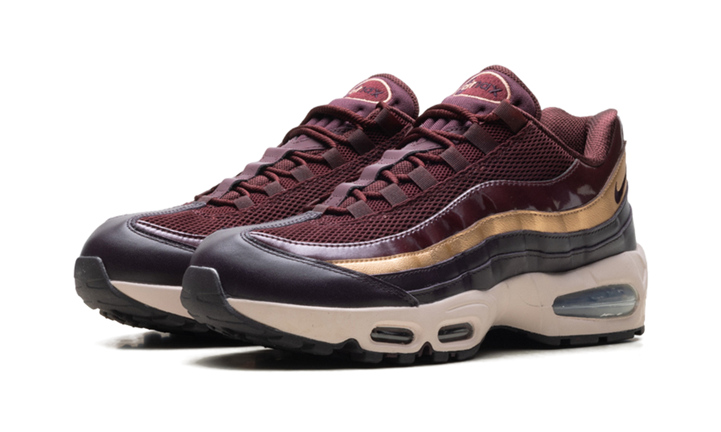Nike Air Max 95 SE WMNS "Big Bubble Burgundy Crush" IB6398 600