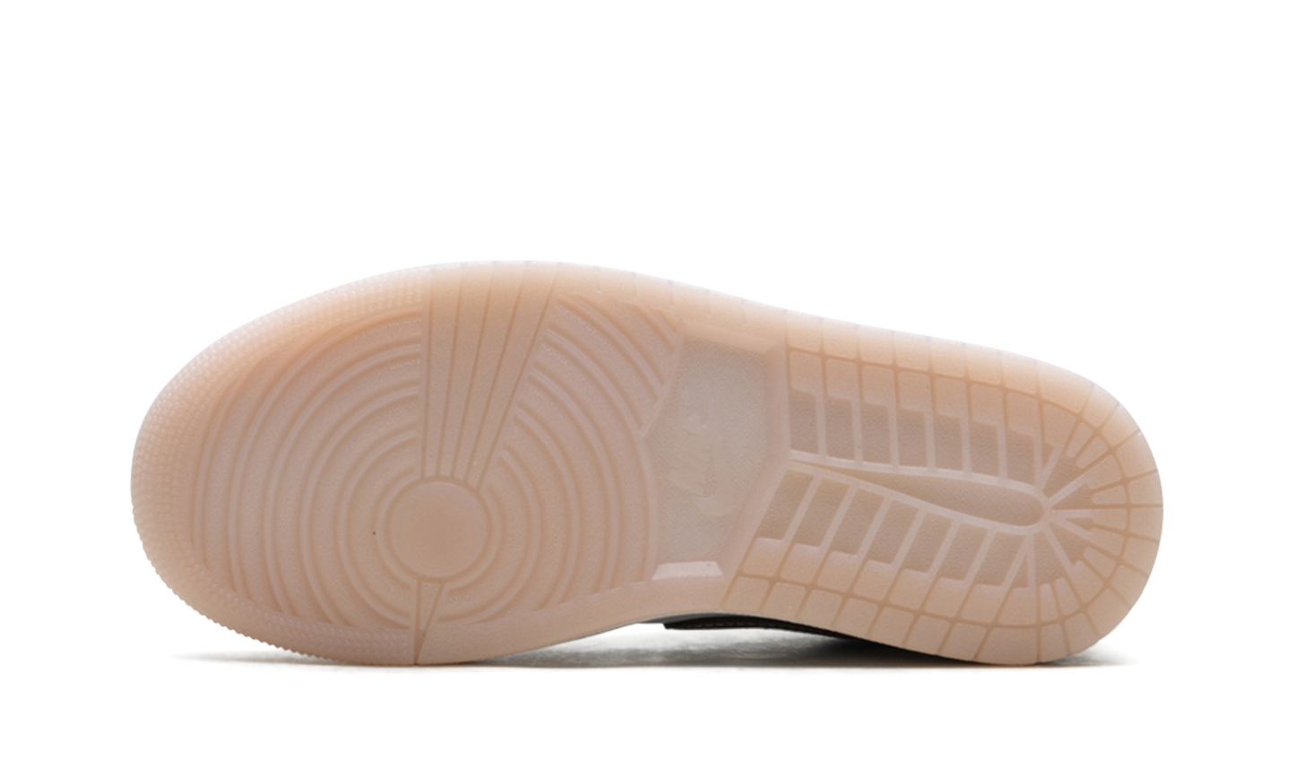 Jordan 1 Low WMNS Coral IB8859 101