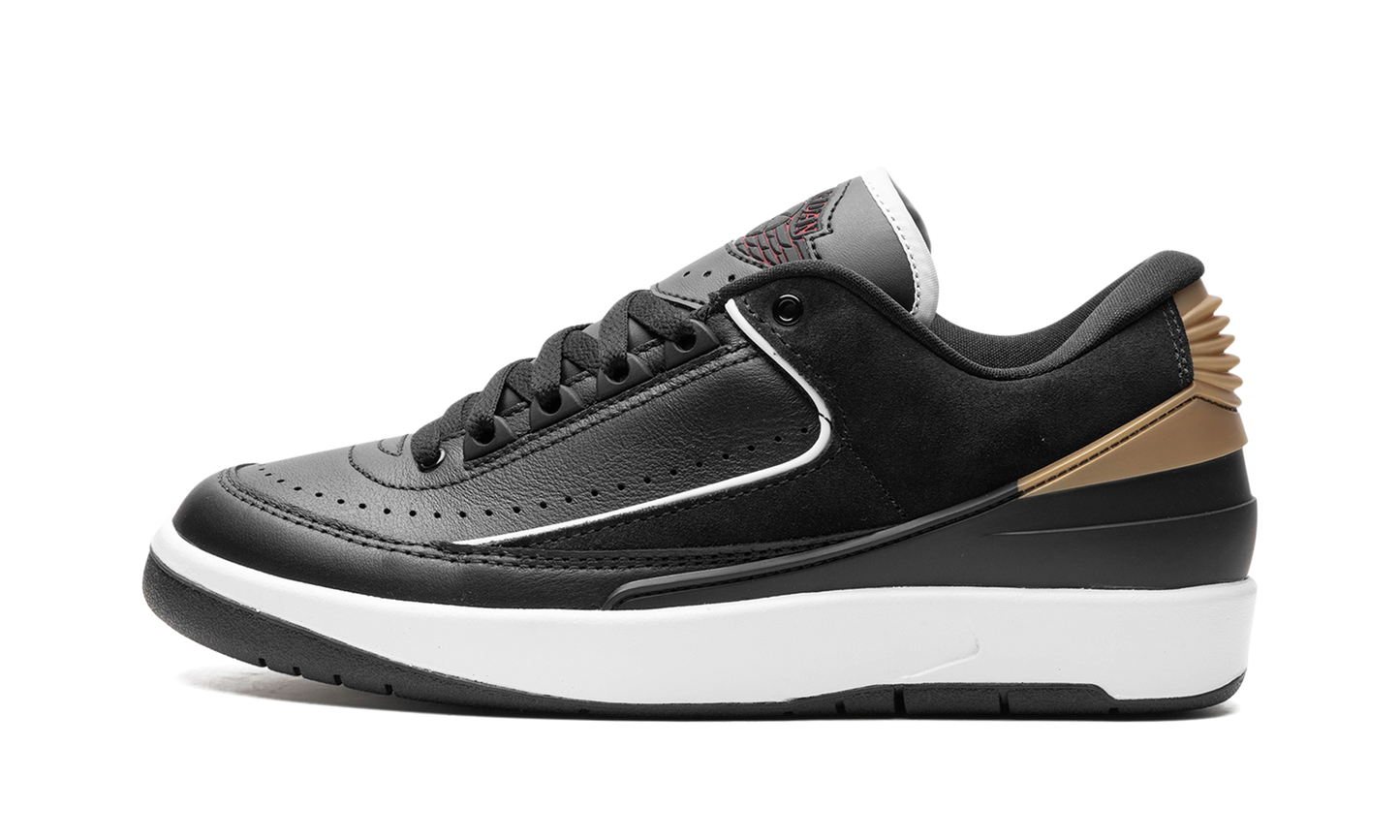 Jordan 2 Retro Low WMNS Black Metallic Gold DX4401 001