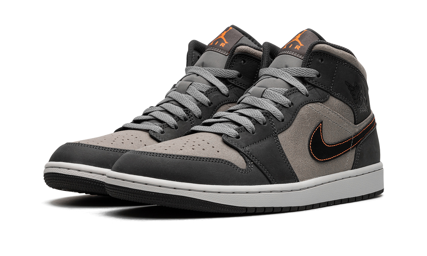 Air Jordan 1 Mid SE Night Stadium FQ8338 017