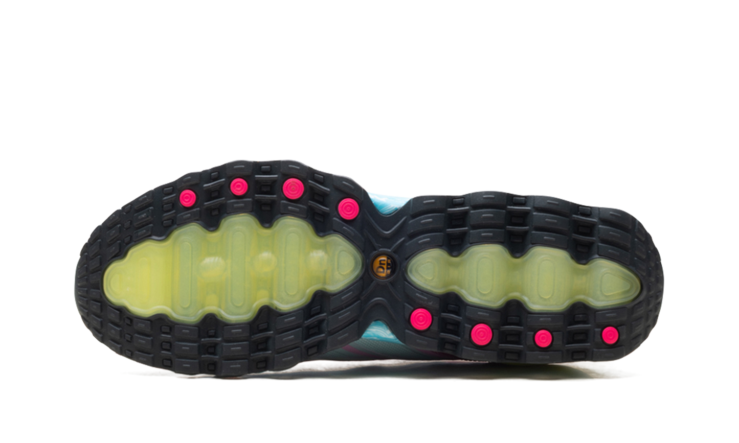 Nike Air Max DN8 WMNS "Doernbecher" IO7689 921