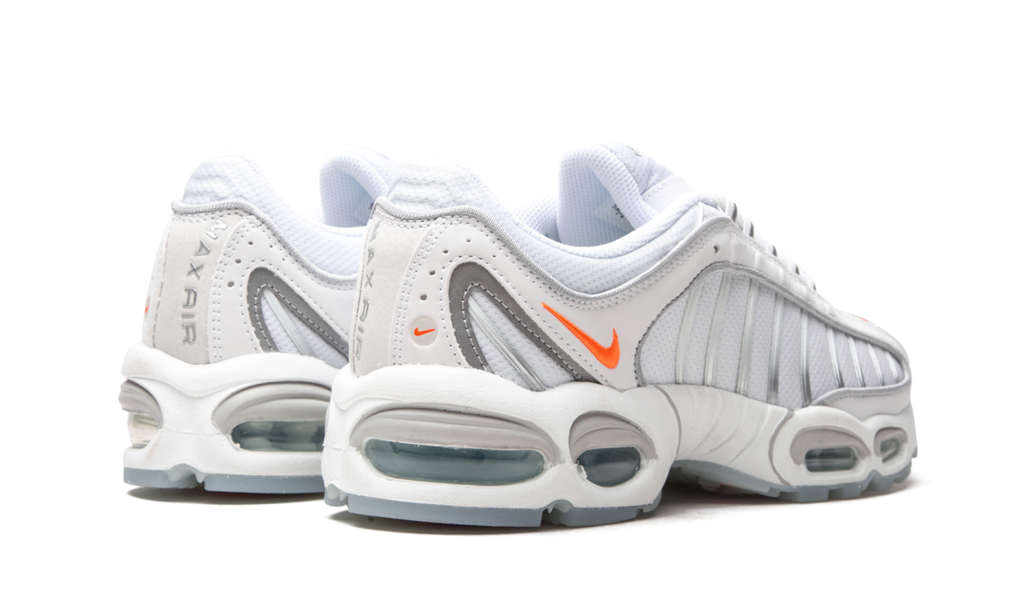 Nike Air Max Tailwind 4 CT1614 100