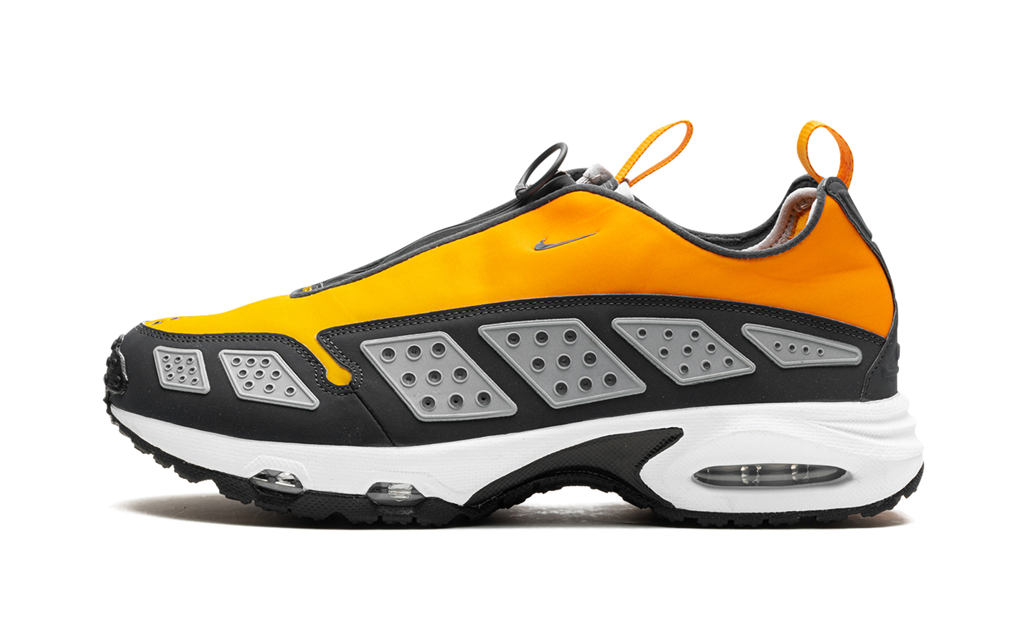 Nike Air Max Sunder WMNS "Canyon Gold Deep Ocean" HJ8080 700
