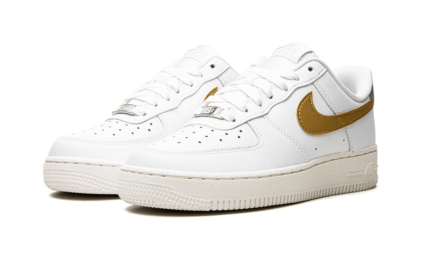 Nike AIR FORCE 1 MNS WMNS White / Gold / Silver DD8959 106