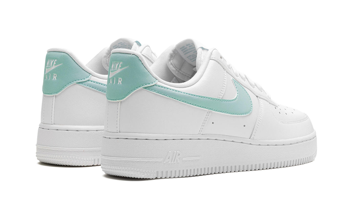 Nike AIR FORCE 1 '07 WMNS White / Jade Ice DD8959 113