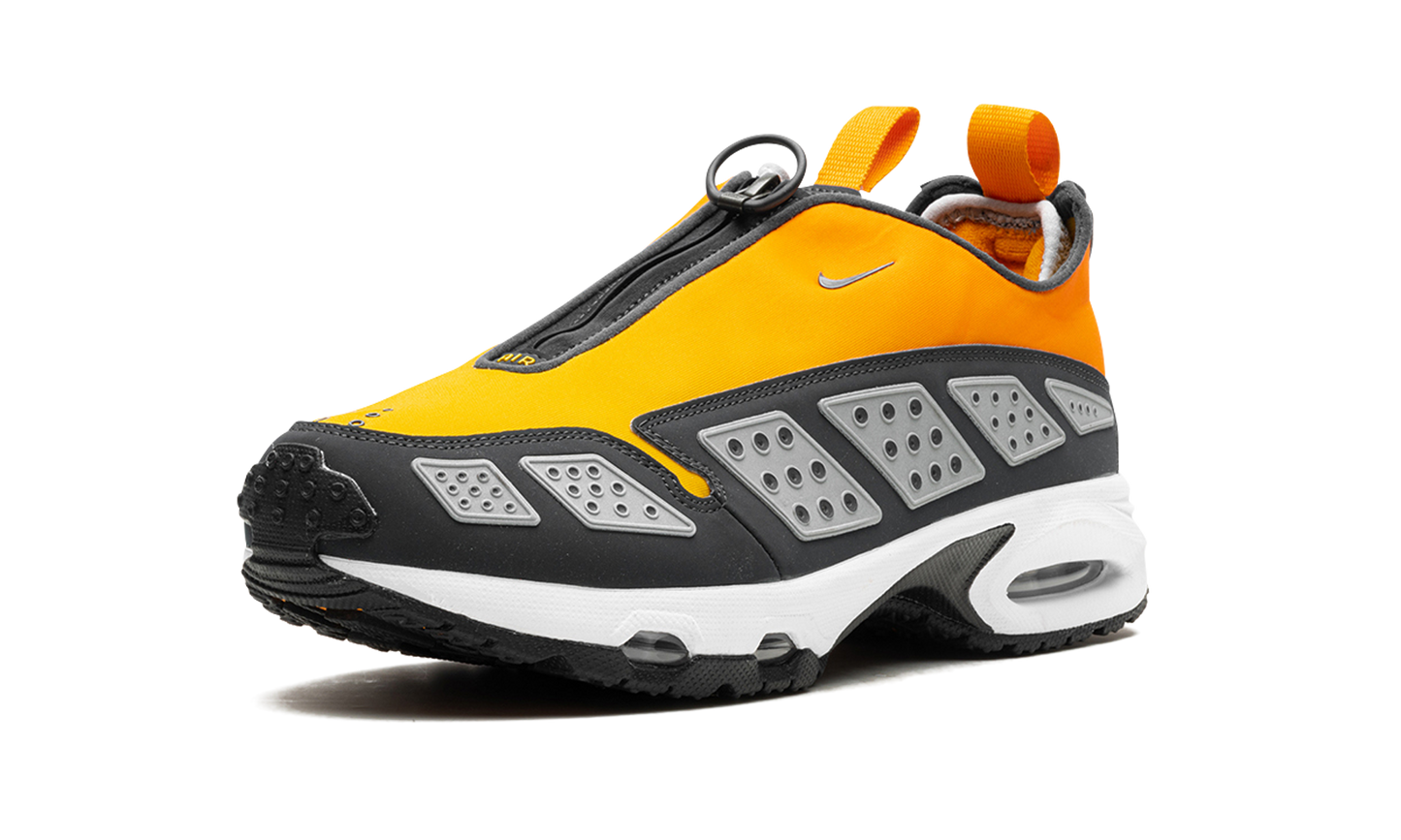 Nike Air Max Sunder WMNS "Canyon Gold Deep Ocean" HJ8080 700