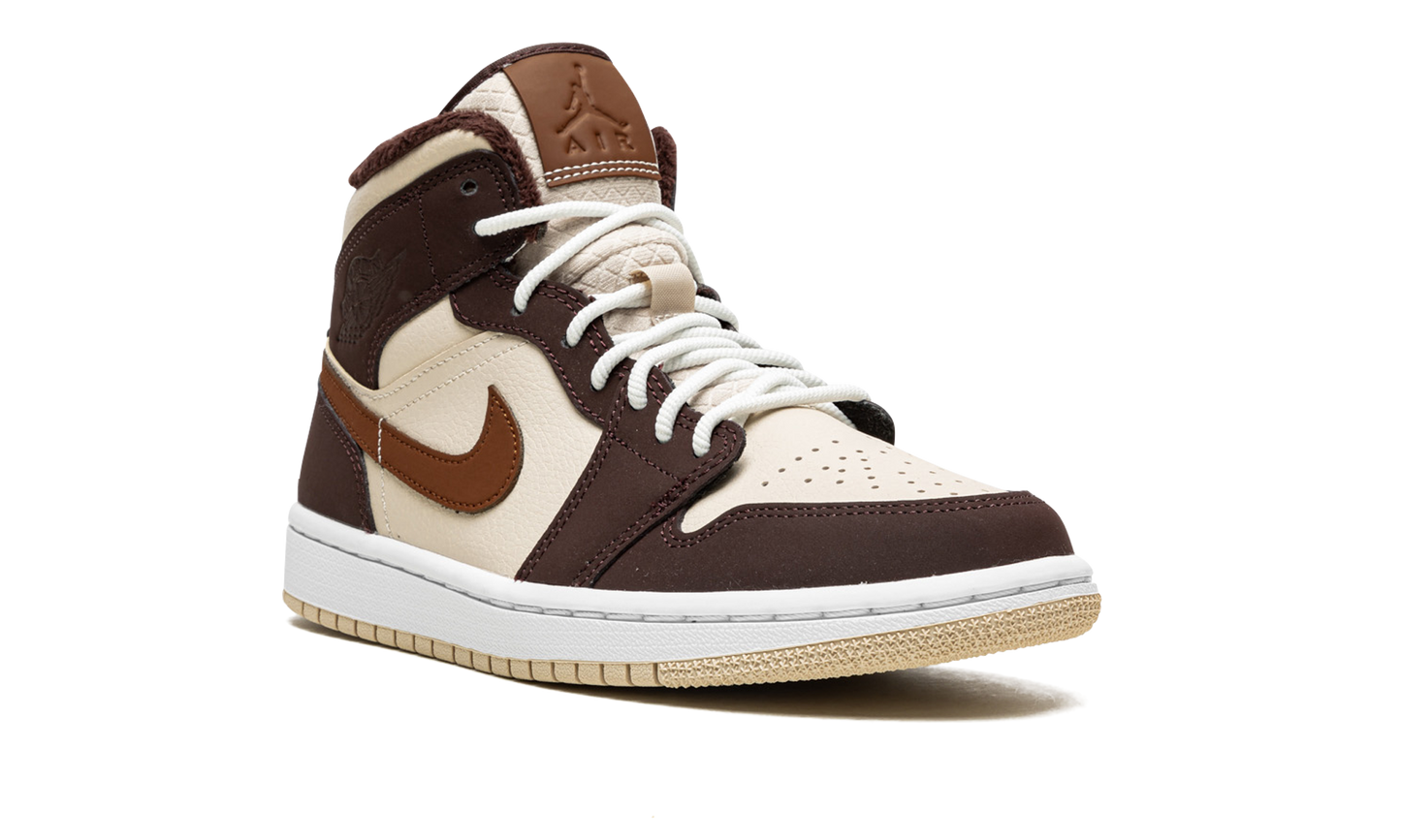 AIR JORDAN 1 MID SE WMNS Brown Basalt Fleece DO6699 200