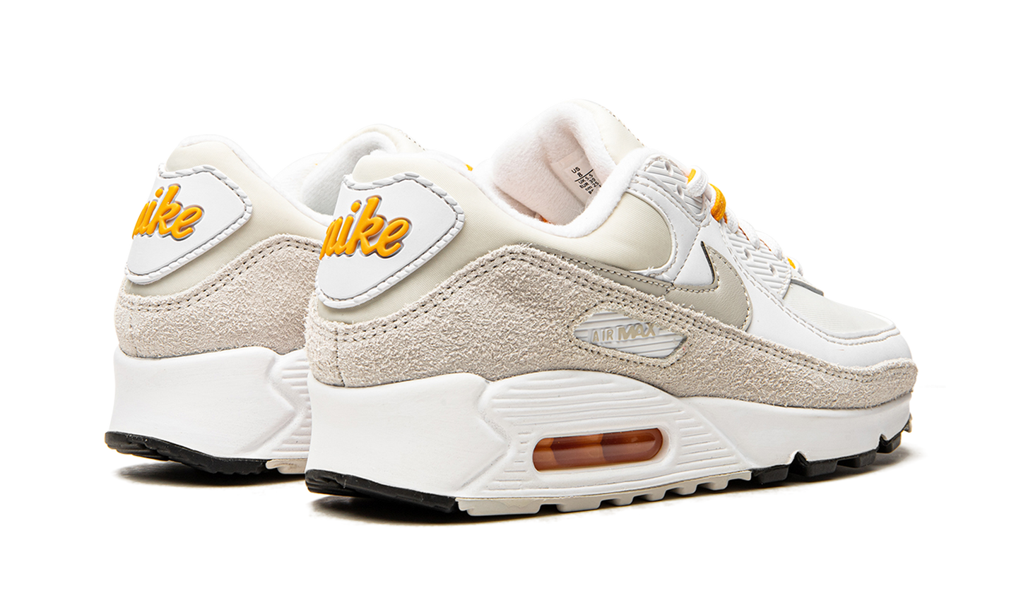 Nike AIR MAX 90 NMS WMNS "Light Bone University Gold"