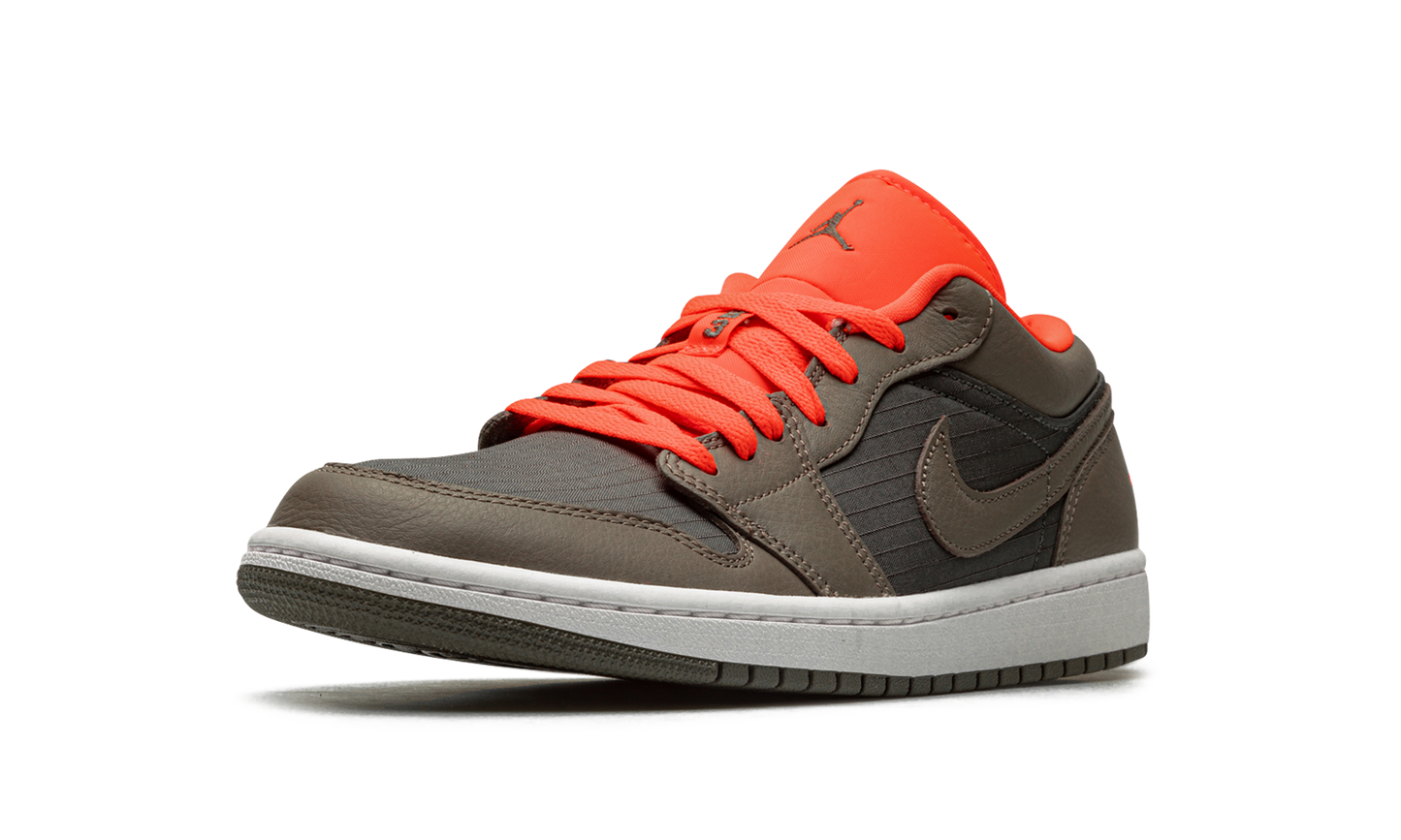 AIR JORDAN 1 LO SE WMNS Black / Olive/ Bright Crimson DQ6076 002