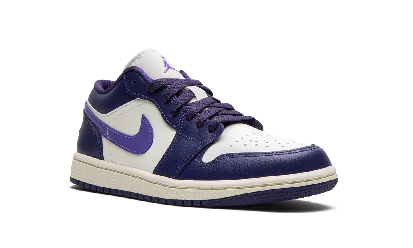 AIR JORDAN 1 LO WMNS Action Grape DC0774 502