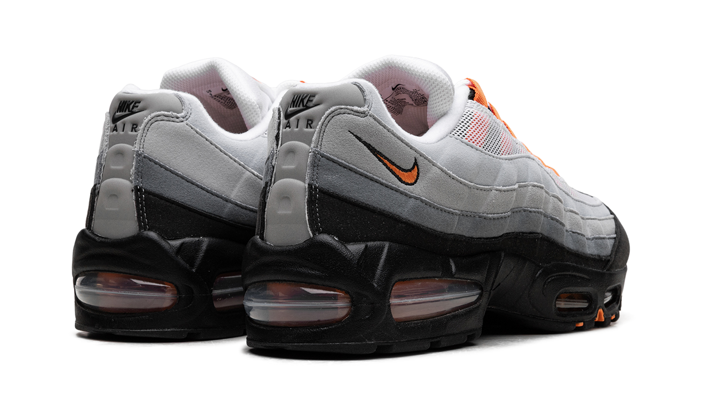 Nike Air Max 95 OG "Big Bubble Bright Mandarin 2.0 (2025)" HM4740 101