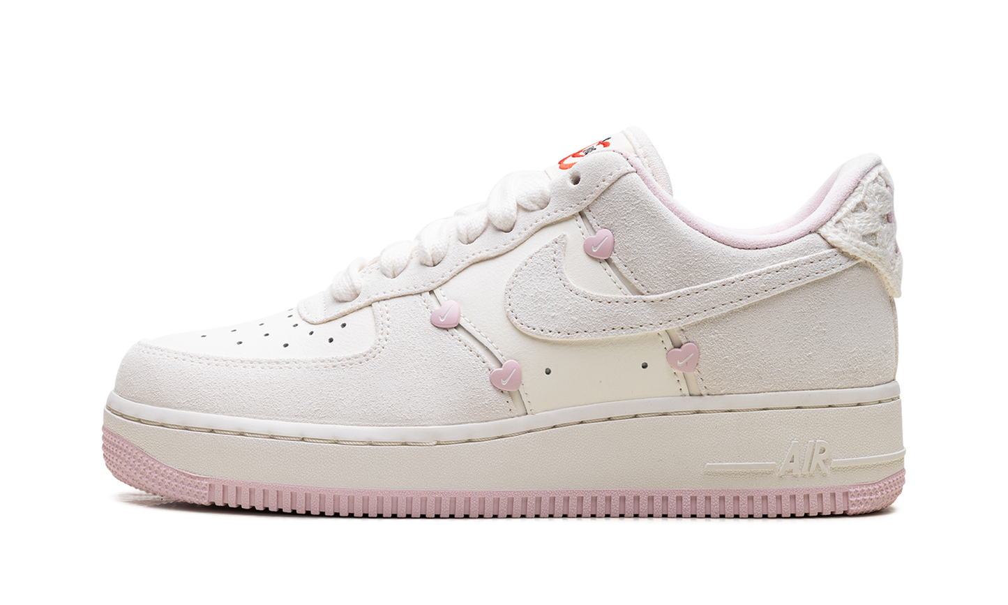 Nike Air Force 1 Low WMNS Valentine's Day HV5992 111
