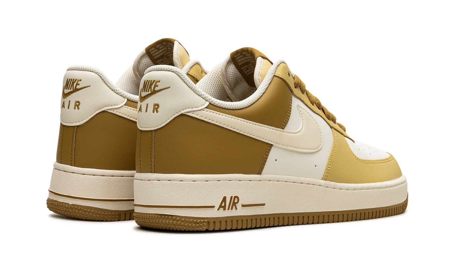Nike Air Force 1 "Bronzine" FZ4034 716