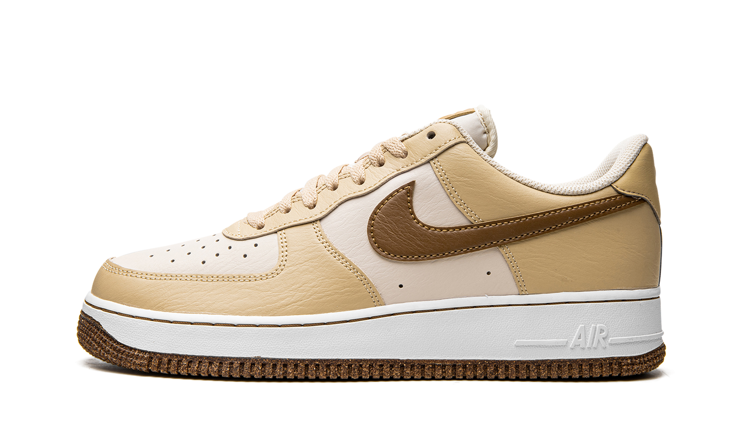 Nike Air Force 1 Low '07 LV8 "Inspected by Swoosh" DQ7660 200