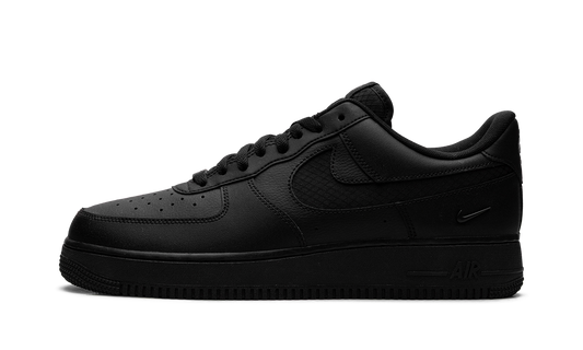 Nike Air Force 1 '07 LV8 "Triple Black Ripstop" IH4452 001