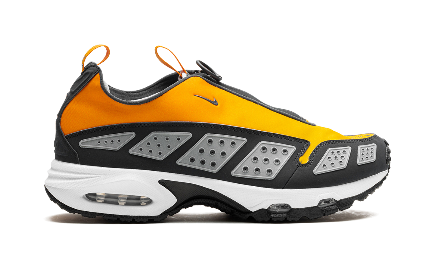 Nike Air Max Sunder WMNS "Canyon Gold Deep Ocean" HJ8080 700