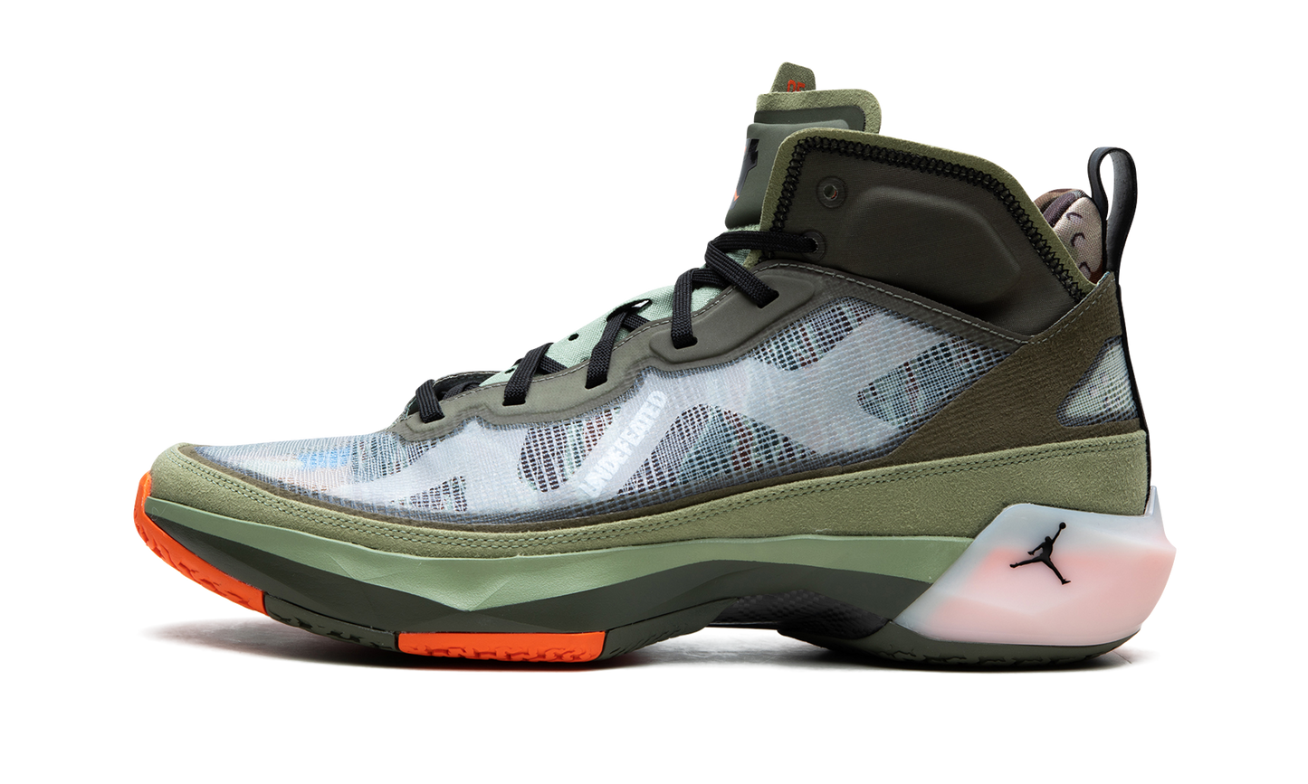 Air Jordan 37 UNDEFEATED - Flight Jacket DV6255 300