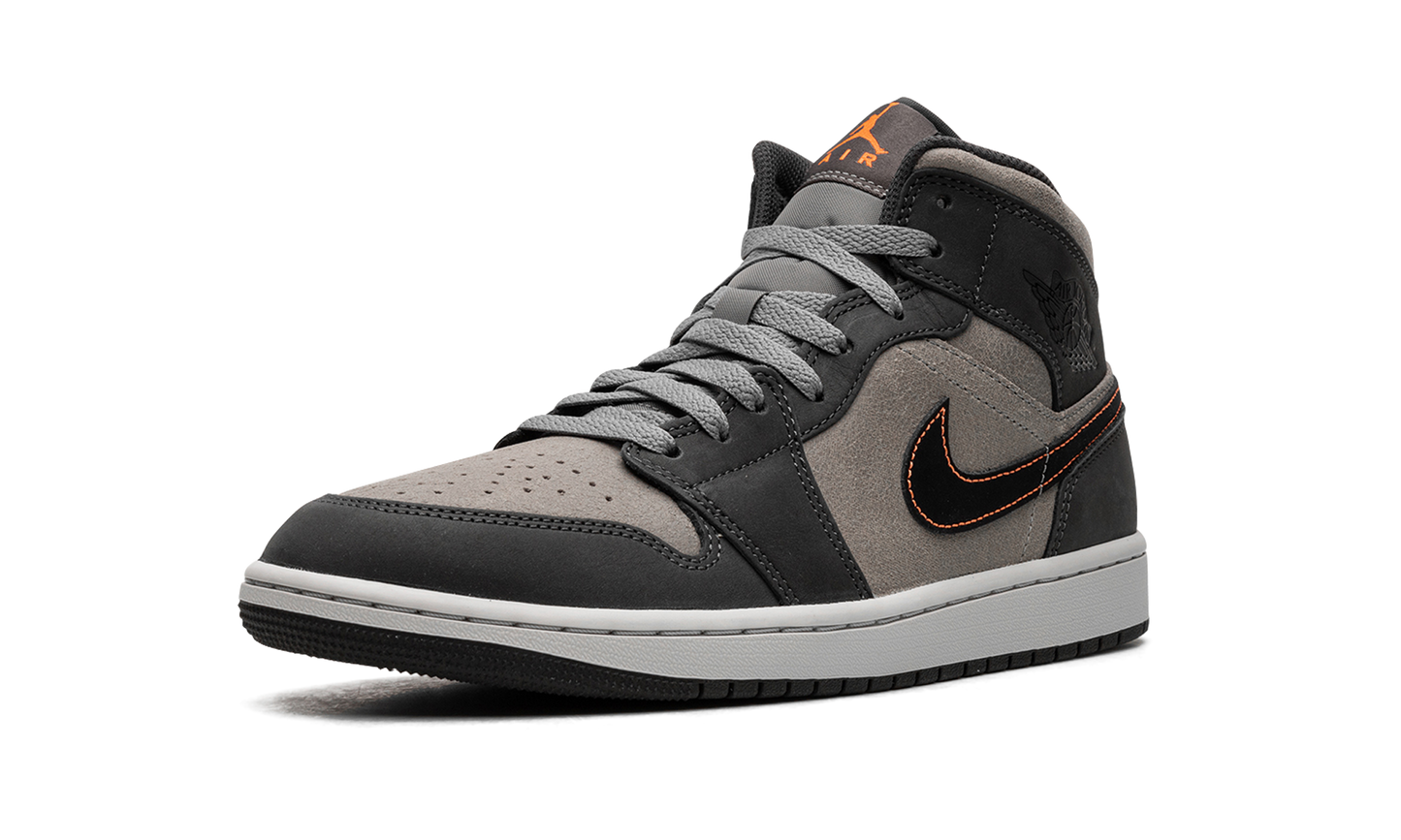 Air Jordan 1 Mid SE Night Stadium FQ8338 017