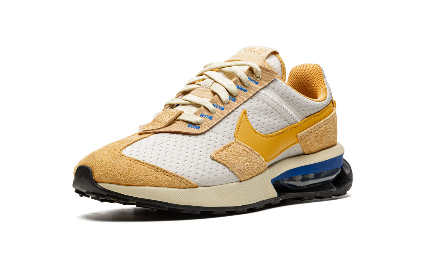 Nike Air Max Pre-Day "Warm-core" DO2381 737