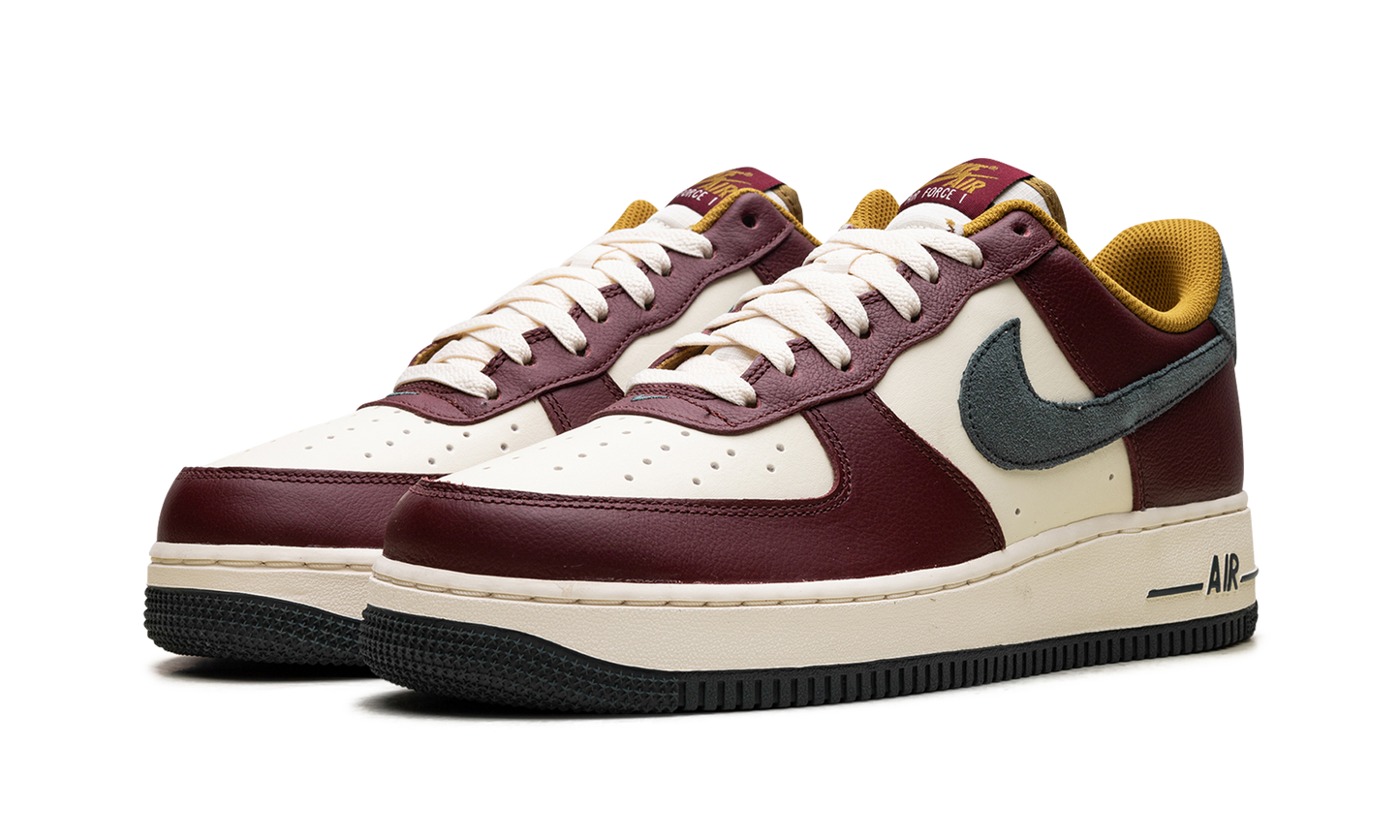 Nike Air Force 1 "Dark Team Red Vintage Green" HQ3612 113