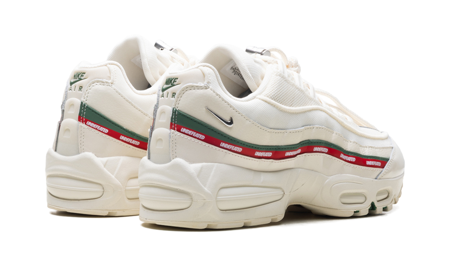 Nike AIR MAX 95 SP "UNDEFEATED - SAIL/ METALLICSILVER" IB4453 100