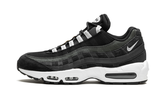 Nike Air Max 95 "Black / Pure Platinum" DM0011 009