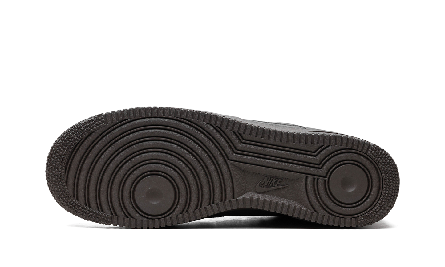 Nike Air Force 1 "Dark Chocolate" DO6730 001
