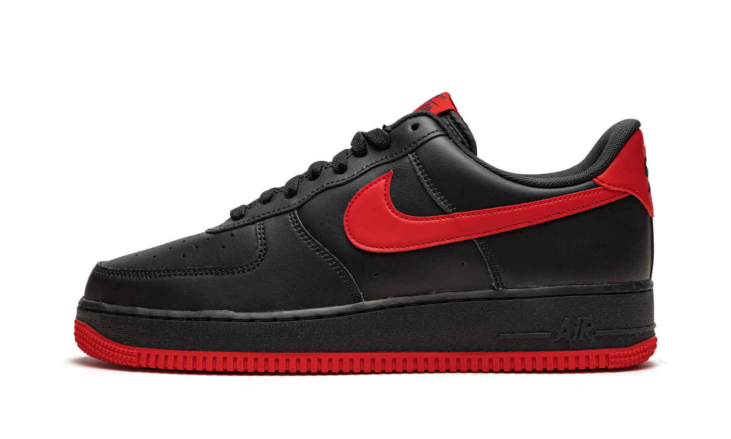 Nike Air Force 1 Low '07 "Bred" DC2911 001